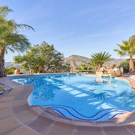 Casa Blanca Villa *